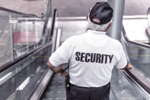 男の一人旅をSNSで控えめにシェアする際の安全配慮は？