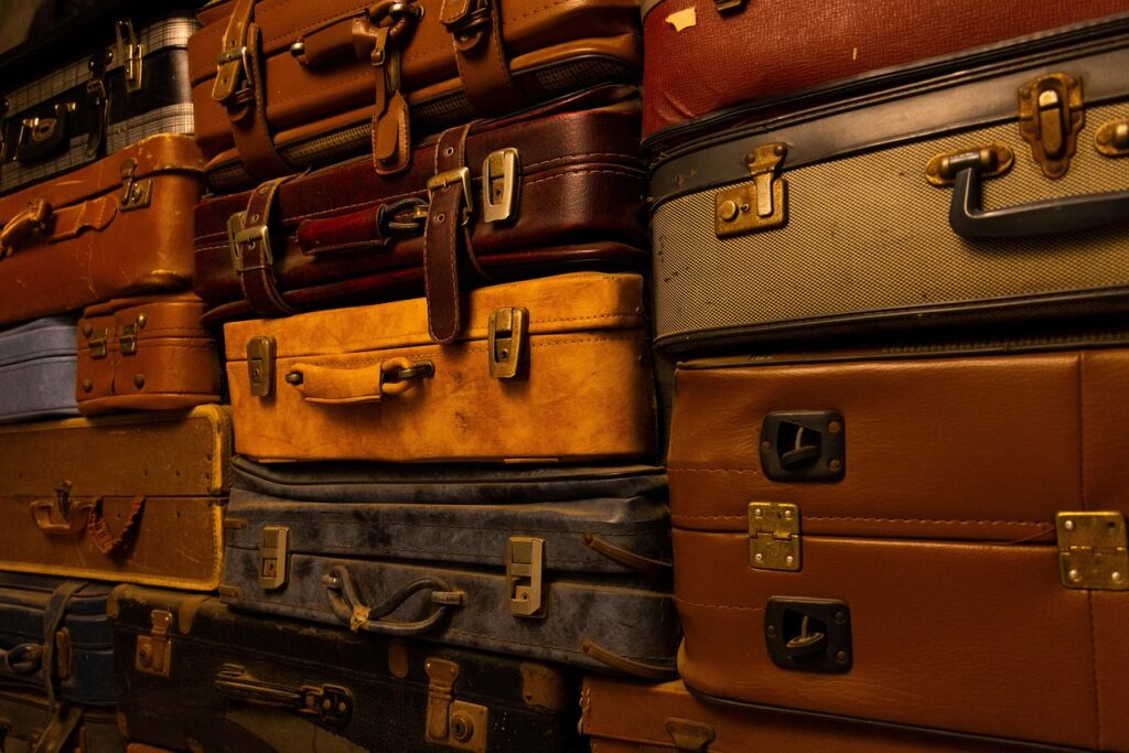 男性の一人旅で荷物の盗難防止対策はどうすればいい？