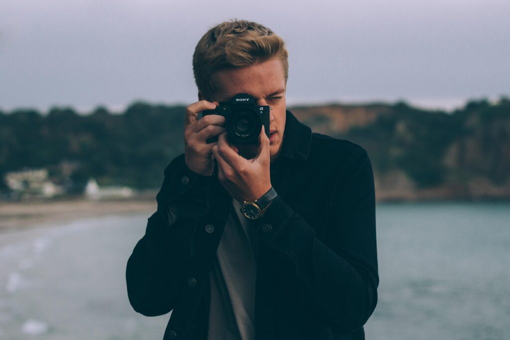 男性の一人旅におすすめの写真動画編集アプリは？