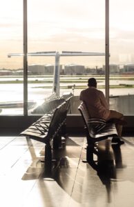 男性の一人旅でチェックインを自動化して利用する方法は？