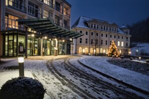 カプセルホテルでの一人旅を快適に過ごすためのポイントは？