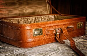 男の一人旅で荷物を減らすコツは？